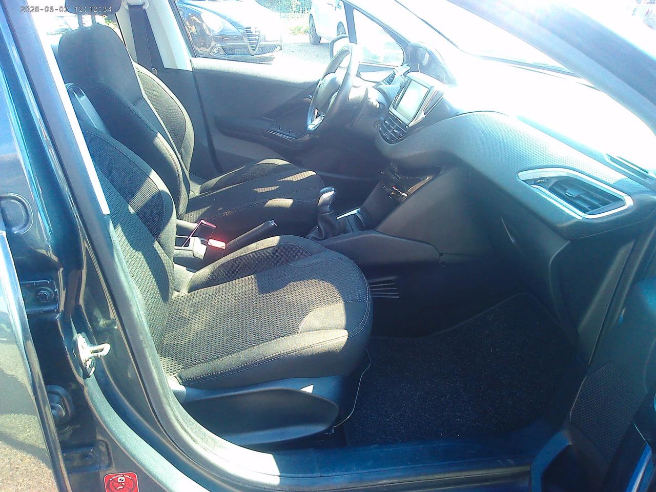 Peugeot 208 PureTech 82 5 porte Allure