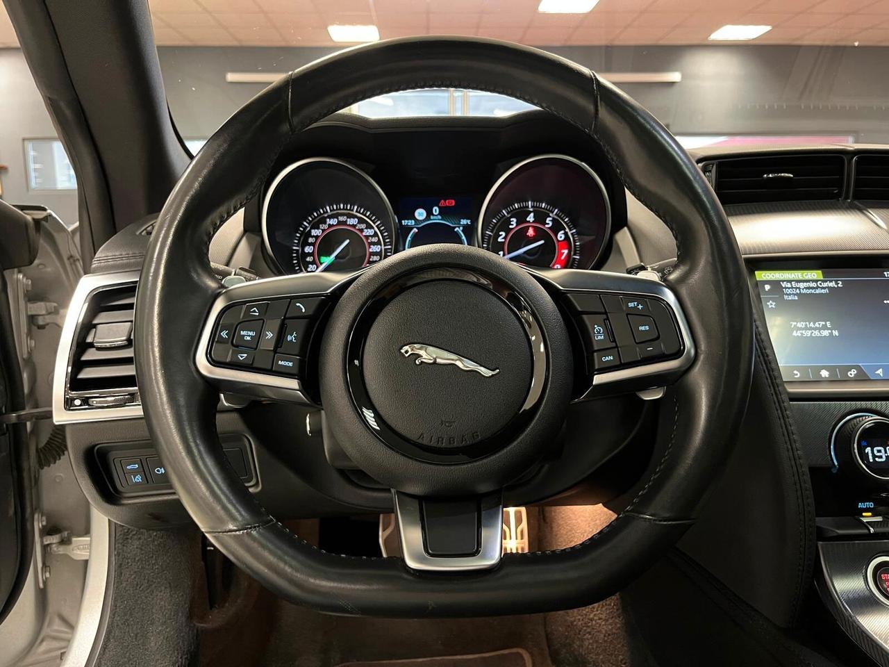 Jaguar F-Type 2.0 aut. Coupé R-Dynamic