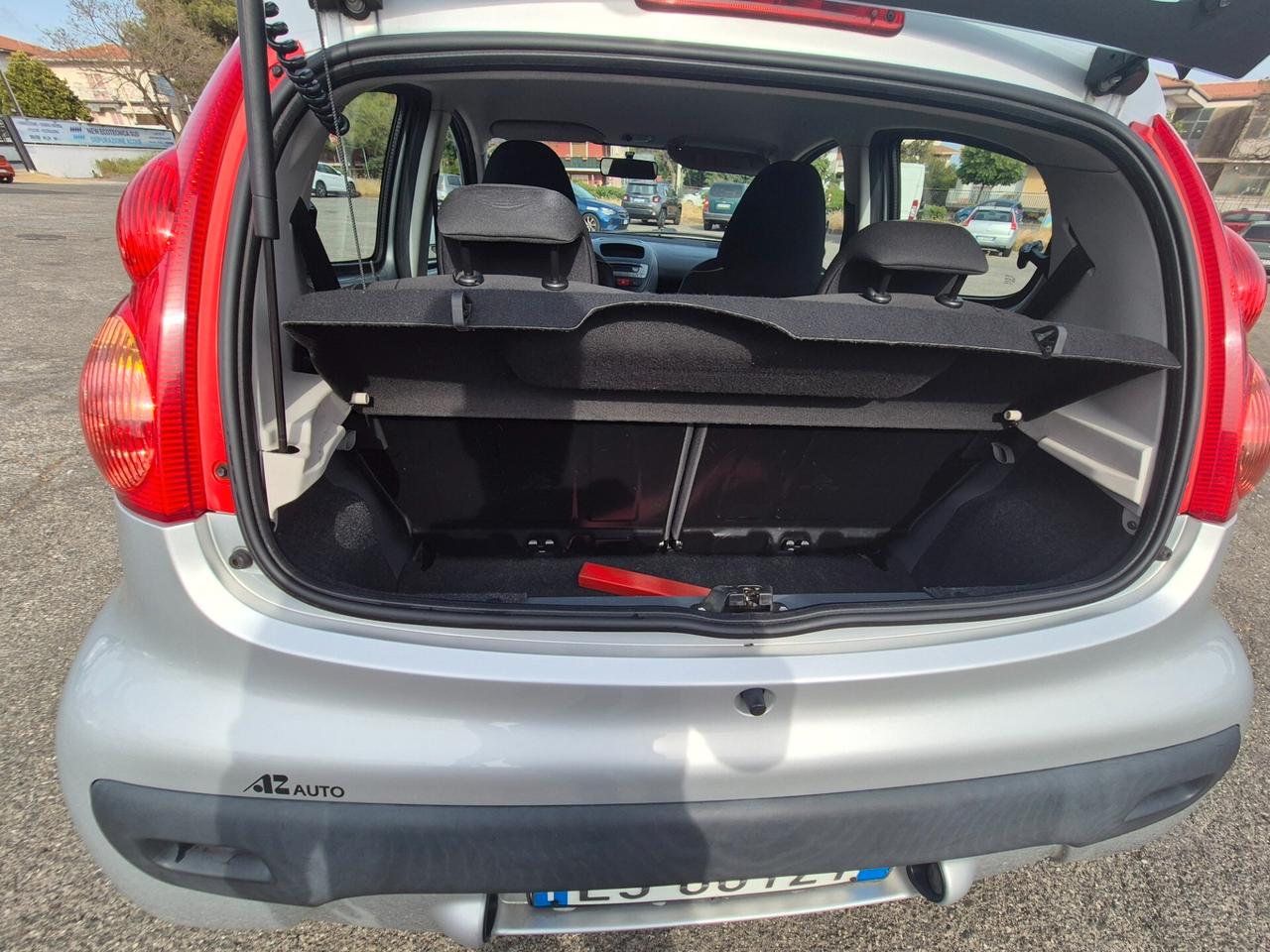 Peugeot 107 1.0 68CV 5p. 2011