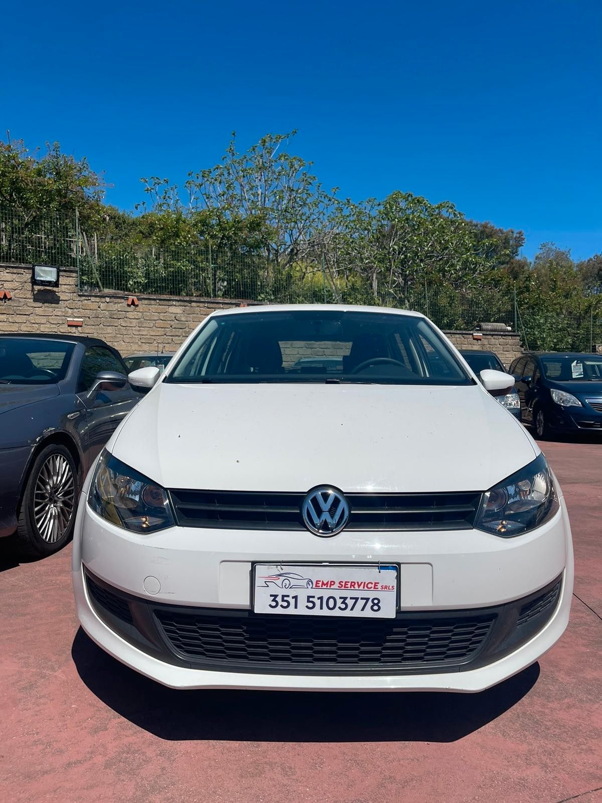 VOLKSWAGEN POLO