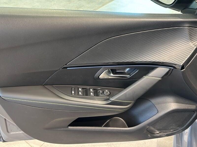Peugeot 208 GT Hybrid 136 e-DCS6 auto
