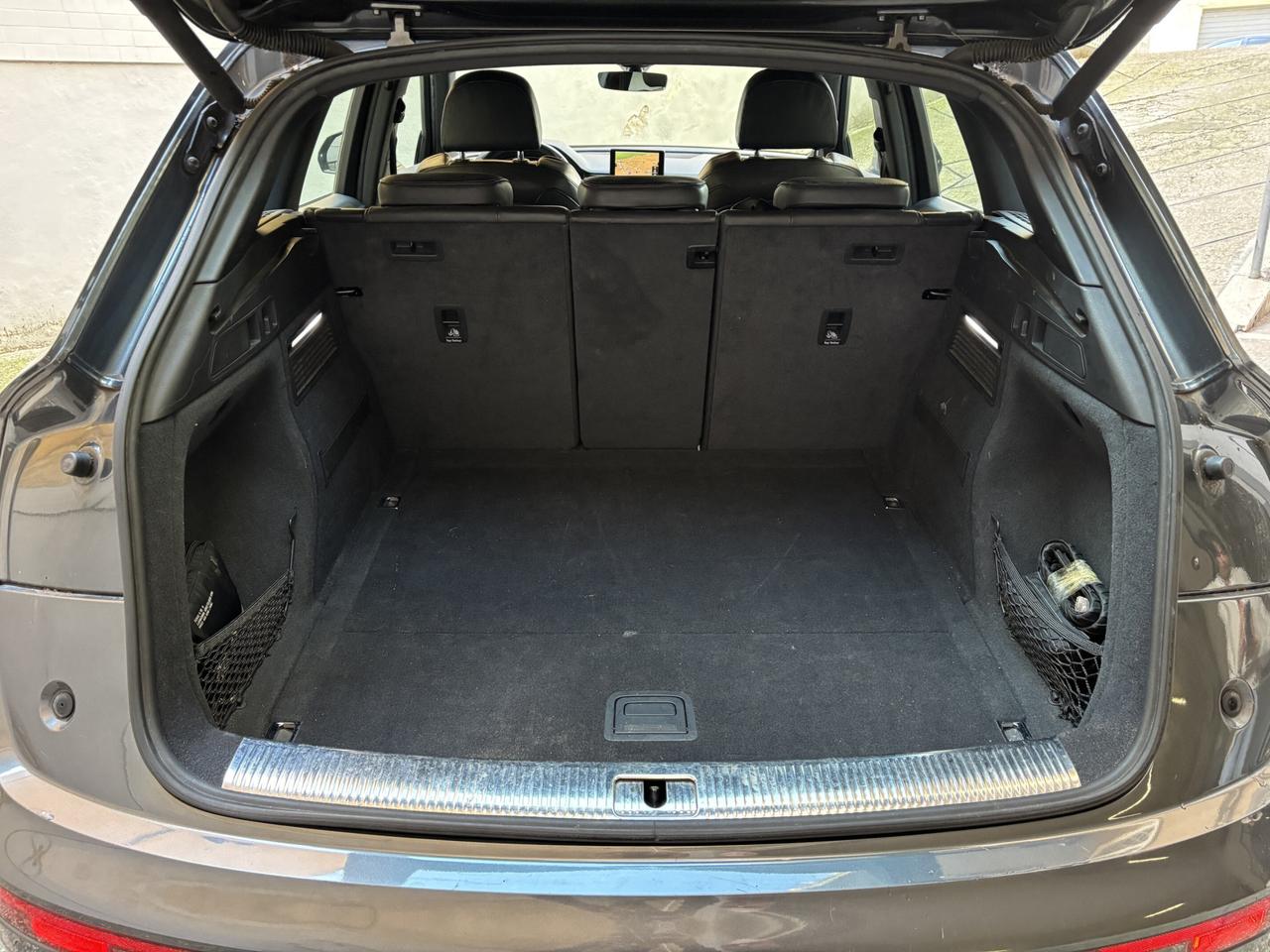 Audi Q5 2.0 tdi S line Plus s-tronic