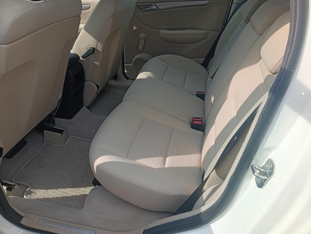 Mercedes-benz B 180 CDI
