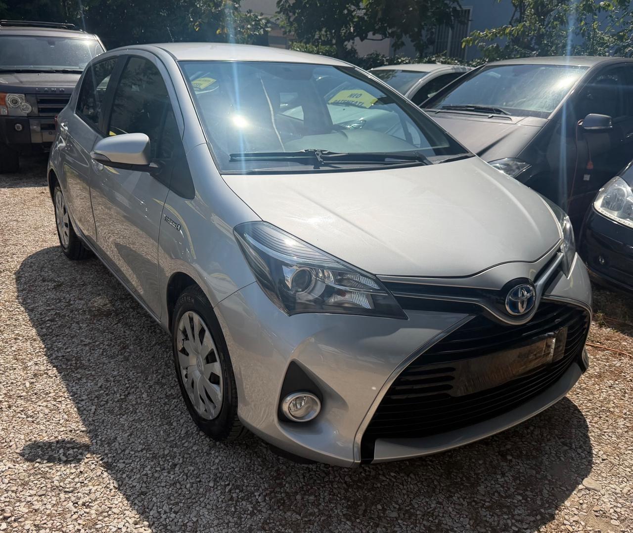 Toyota Yaris 1.5 Hybrid 5 porte Cool