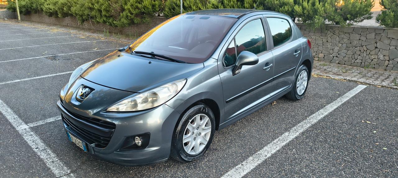 Peugeot 207 1.4 HDi 70CV 5p. Access