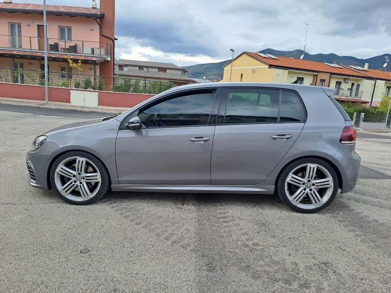 Volkswagen Golf 2.0 TSI 4mot. DSG 5p. R