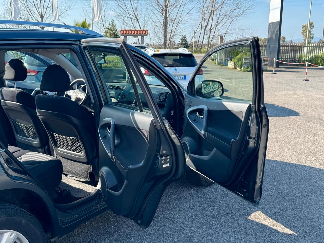 Toyota RAV 4 2.2 D-4D 136CV 5P LUXURY 2006