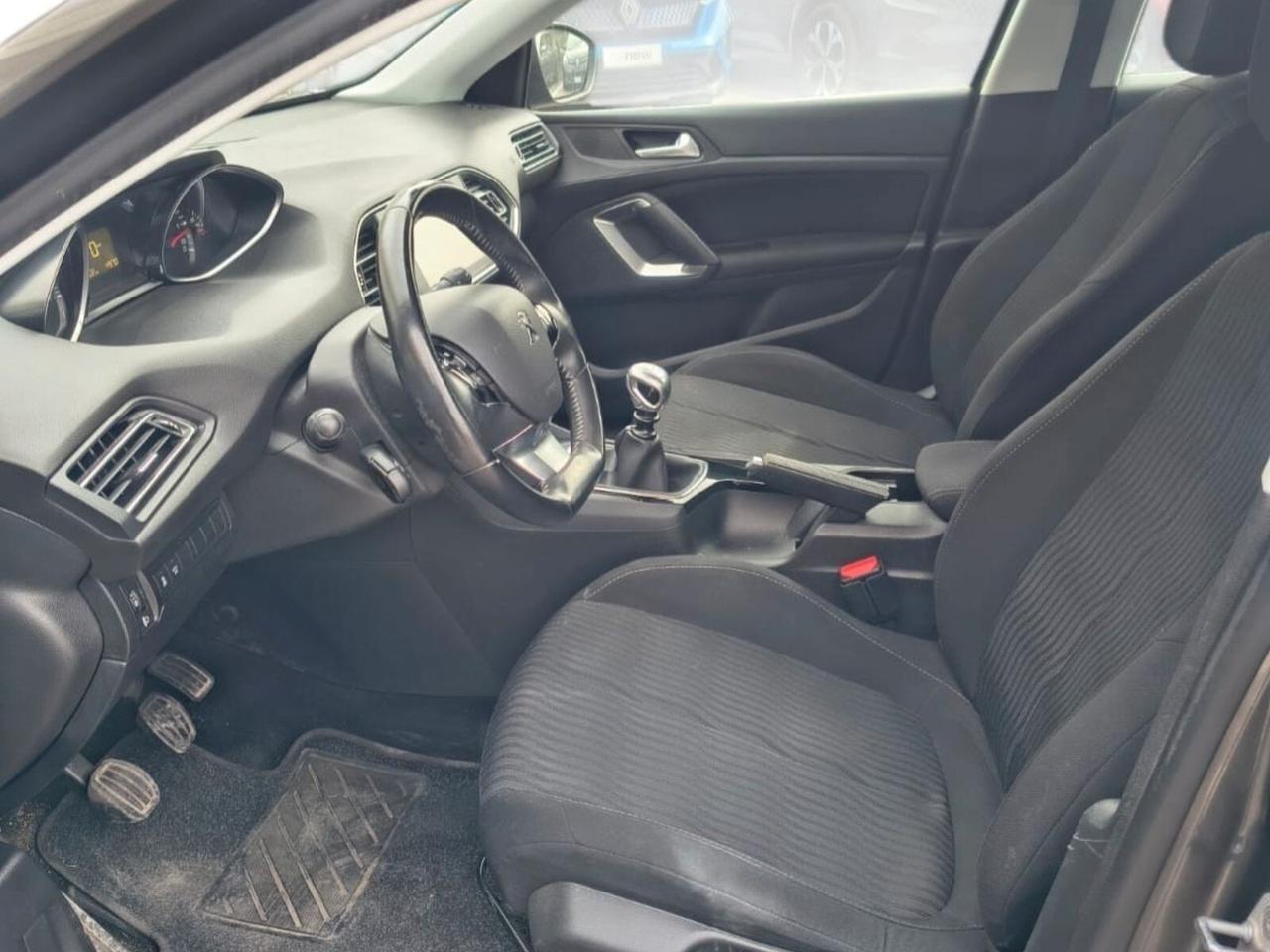 Peugeot 308 BlueHDi 120 S&S Allure