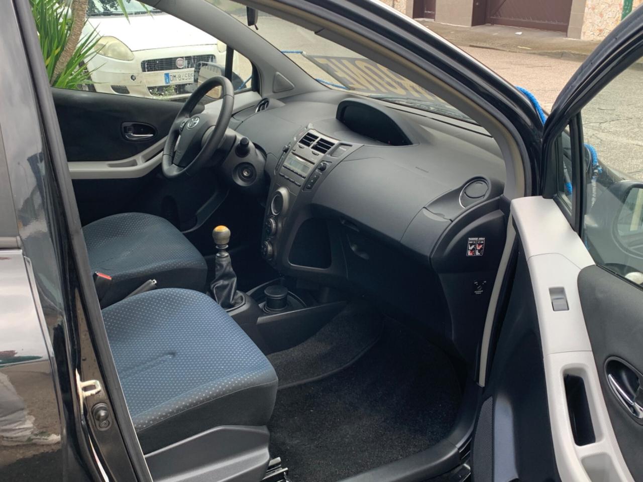 Toyota Yaris 1.3 5 porte Sol