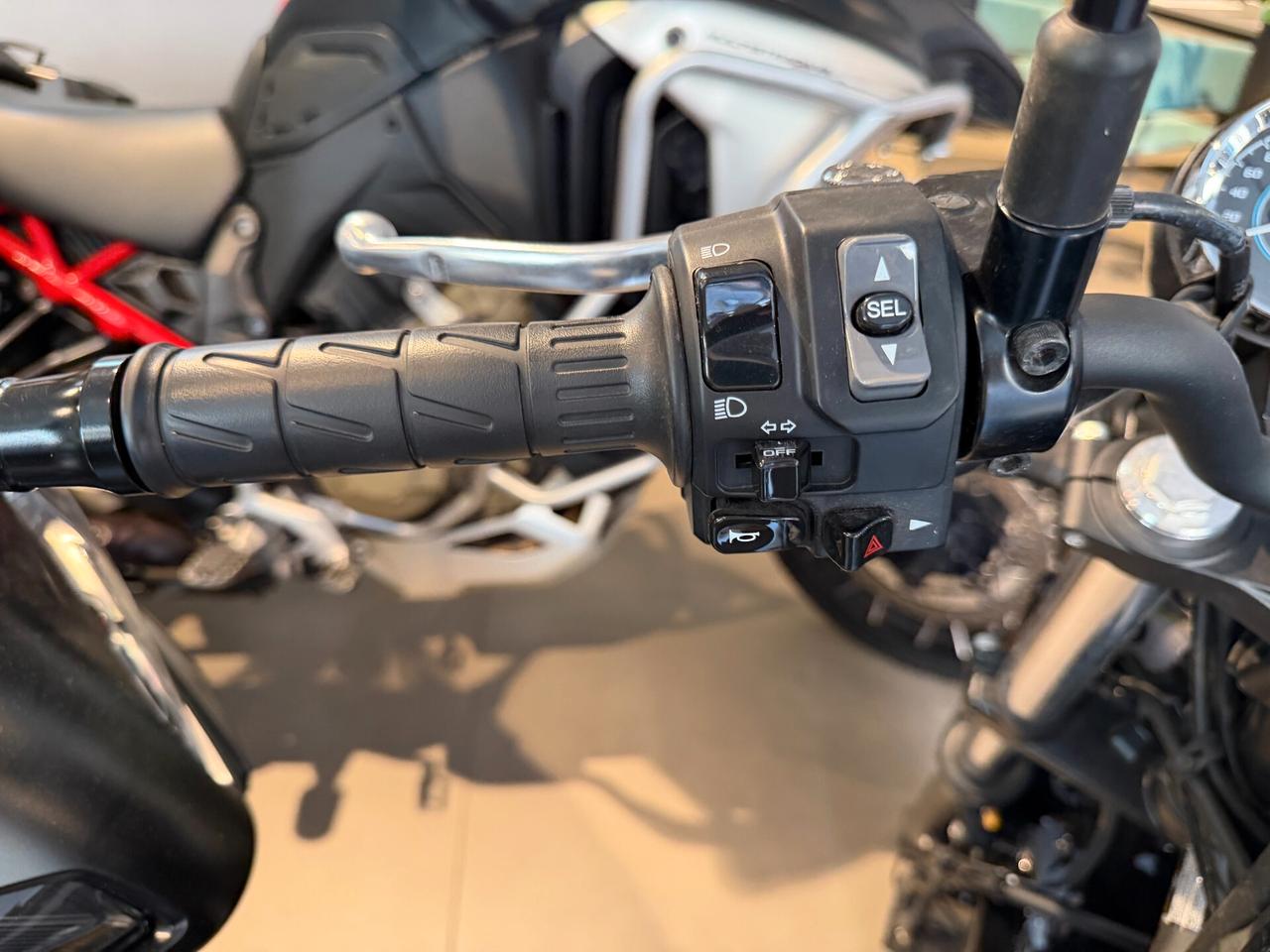 Kawasaki Z 650 RS 2025