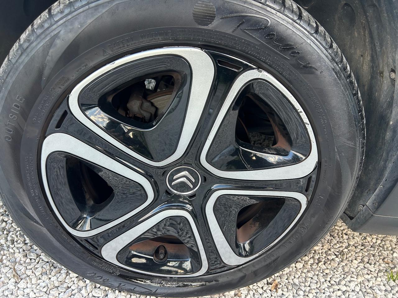 Citroen C3 1.2 GPL PureTech Shine FULL