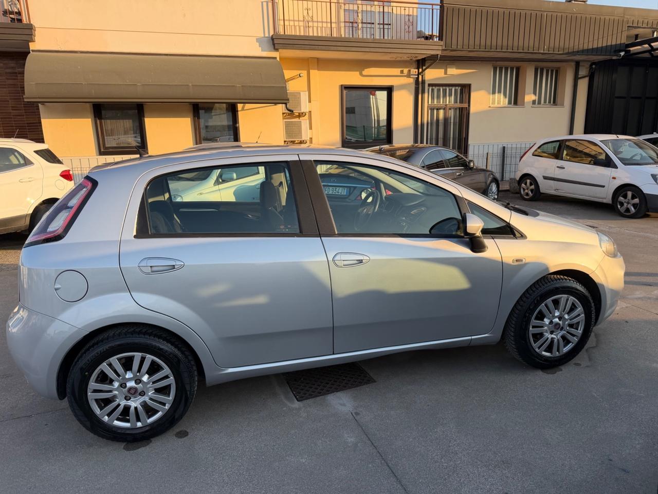 Fiat Punto 1.2 8V 5 porte Street