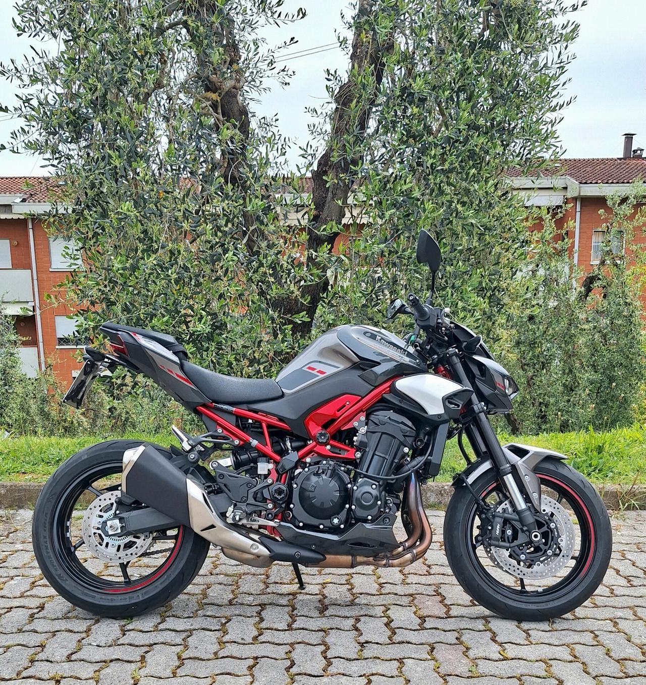 Kawasaki Z 900 - PARI AL NUOVO