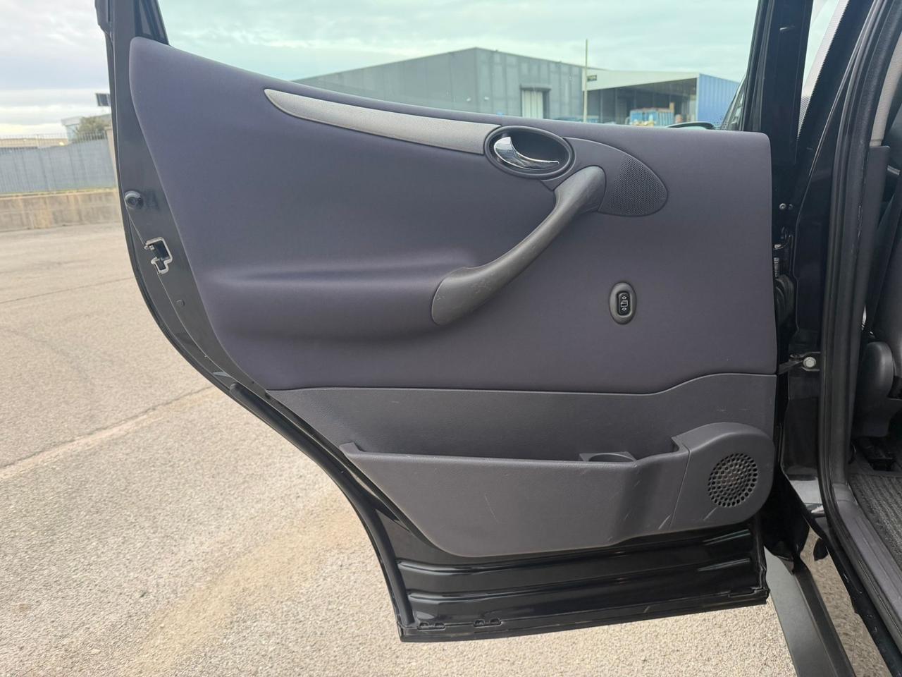 Mercedes-benz A 160 BlueEFFICIENCY 156000 km