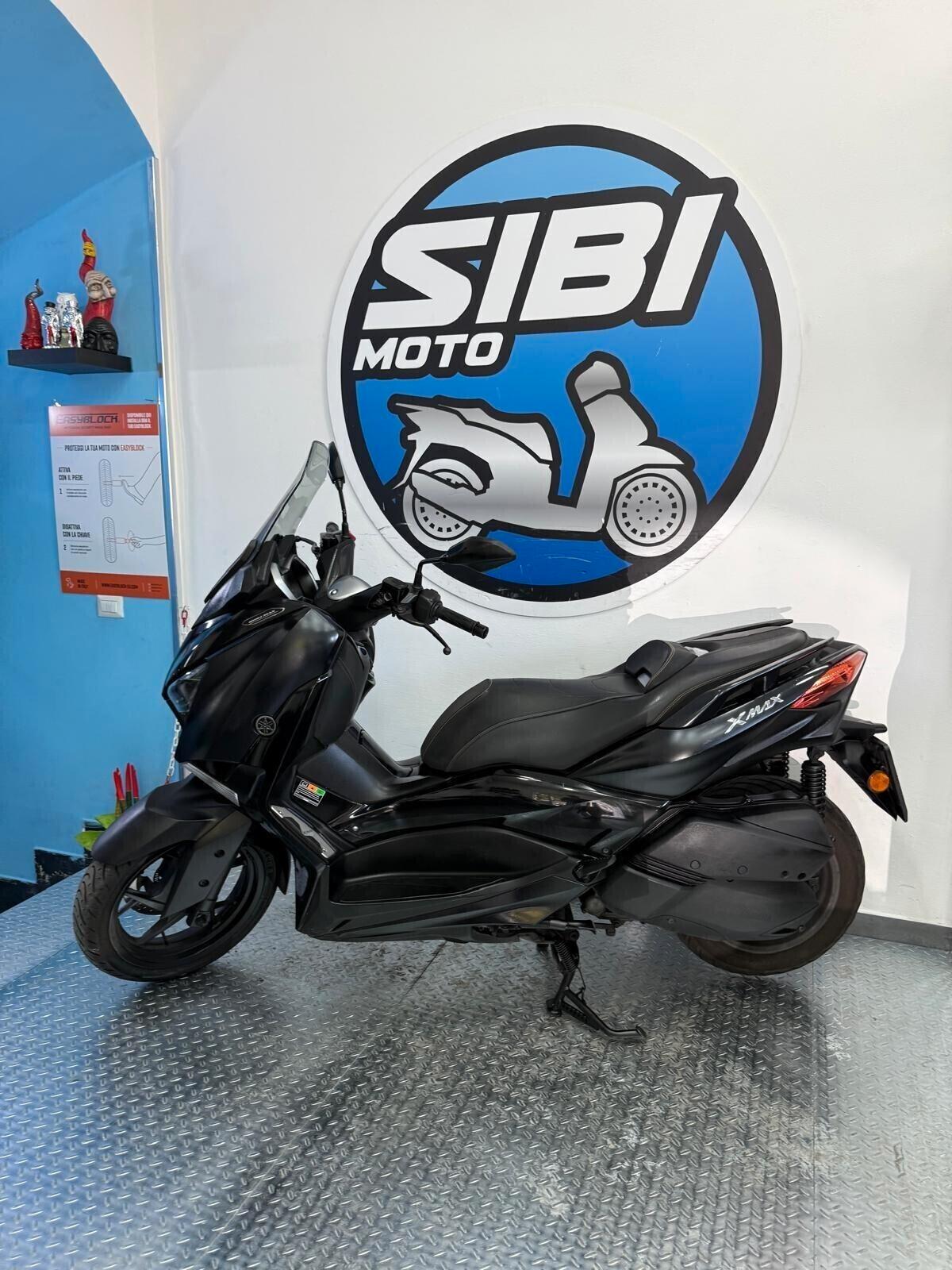 Yamaha X-MAX 300