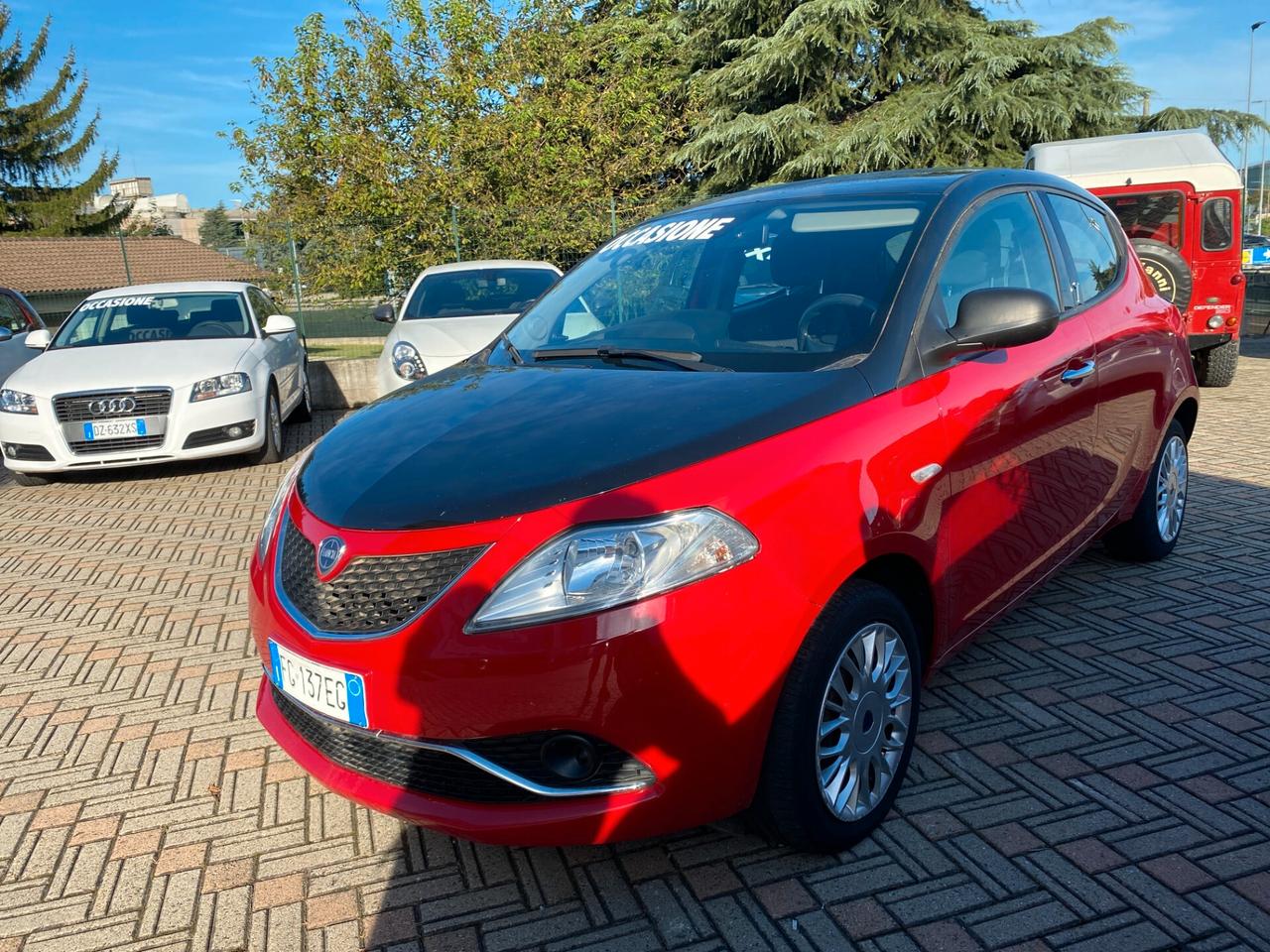 Lancia Ypsilon 1.2 69 CV 5 porte Silver