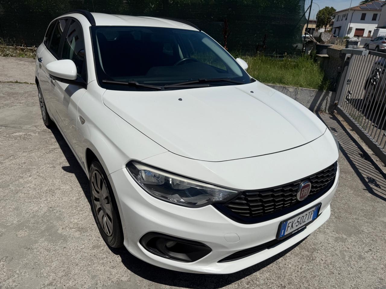 Fiat Tipo 1.6 Mjt DIESEL EURO 6B 2017 NEOPATENTATI