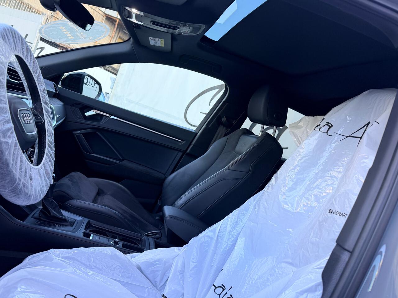 Audi Q3 RS quattro S tronic