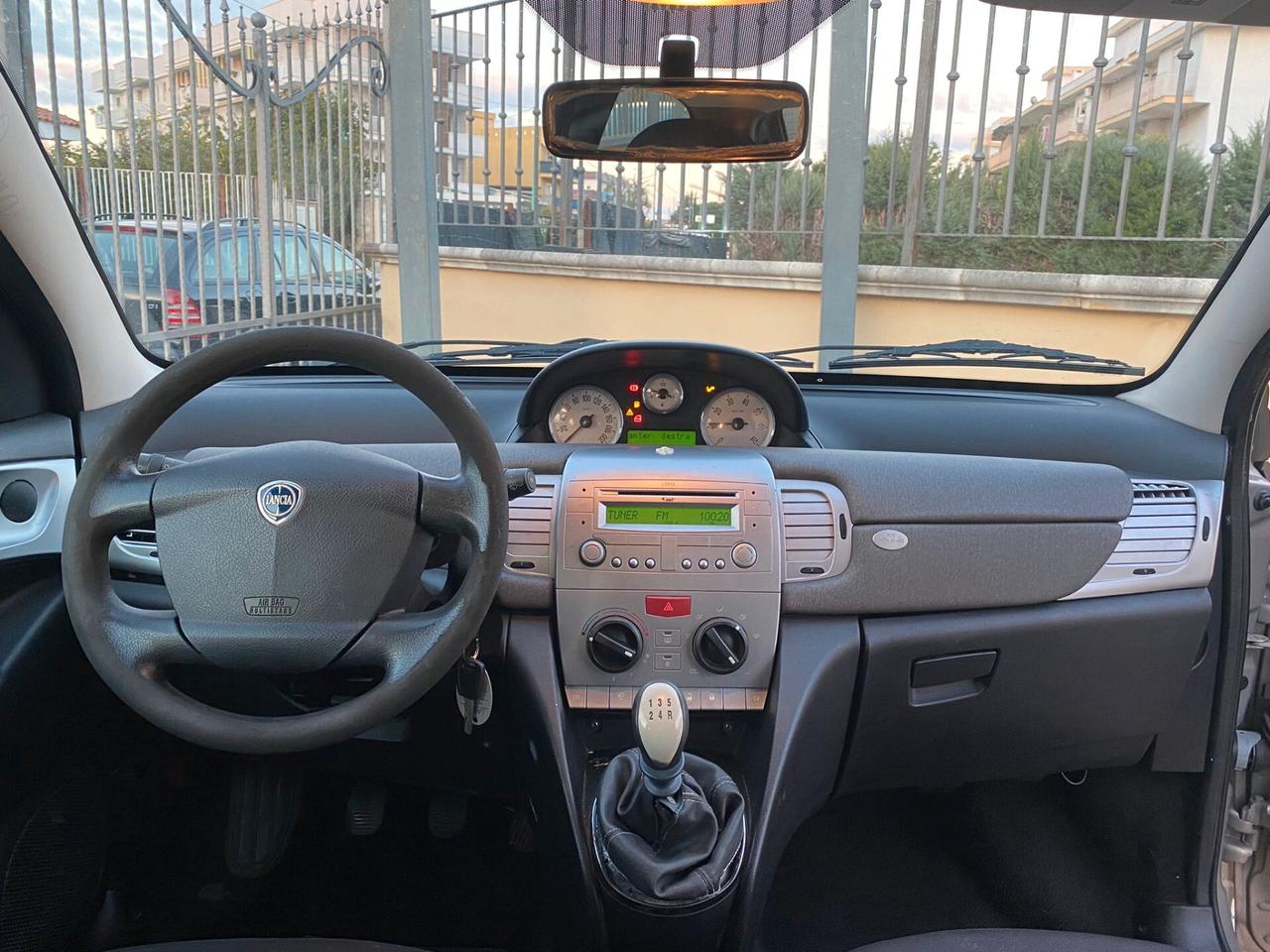 Lancia Ypsilon 1.4 Platino Ecochic GPL