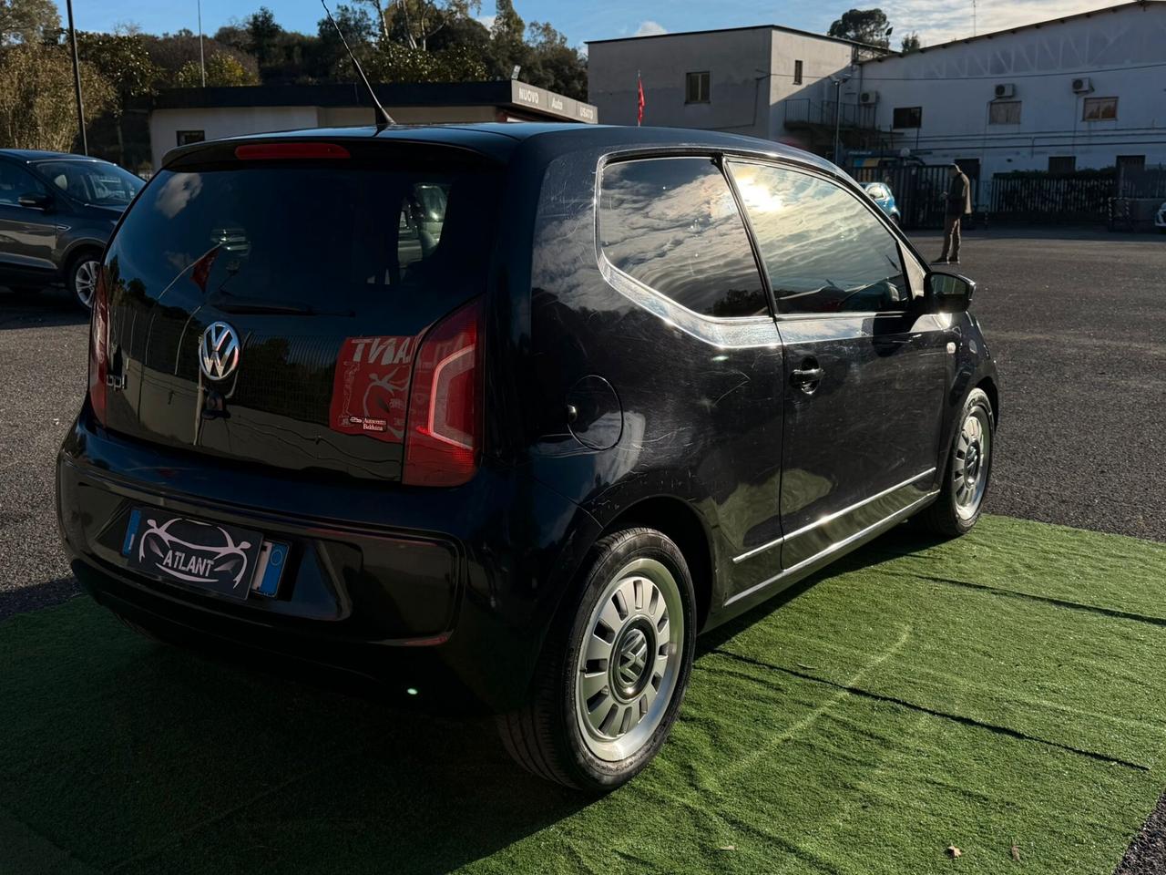 Volkswagen up! 1.0 75 CV 3p. high