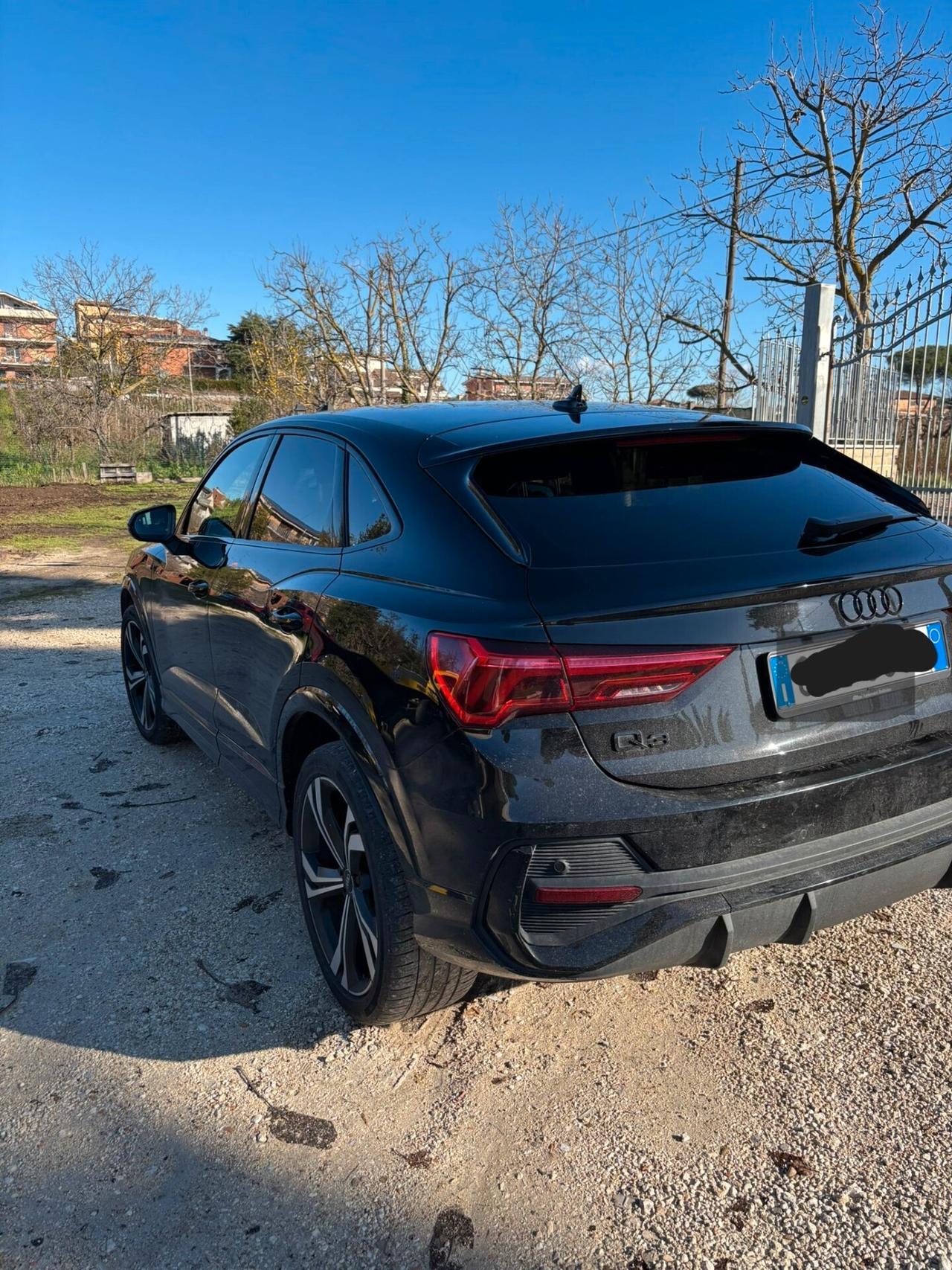 Audi Q3 SPB 35 TDI S tronic Identity Black