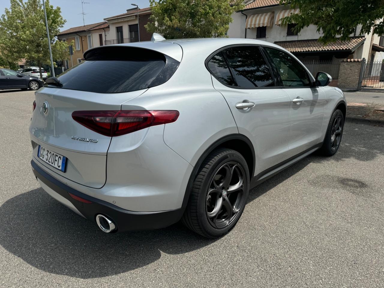 Alfa Romeo Stelvio 2.2 Executive Q4 210cv auto cerchi 20”