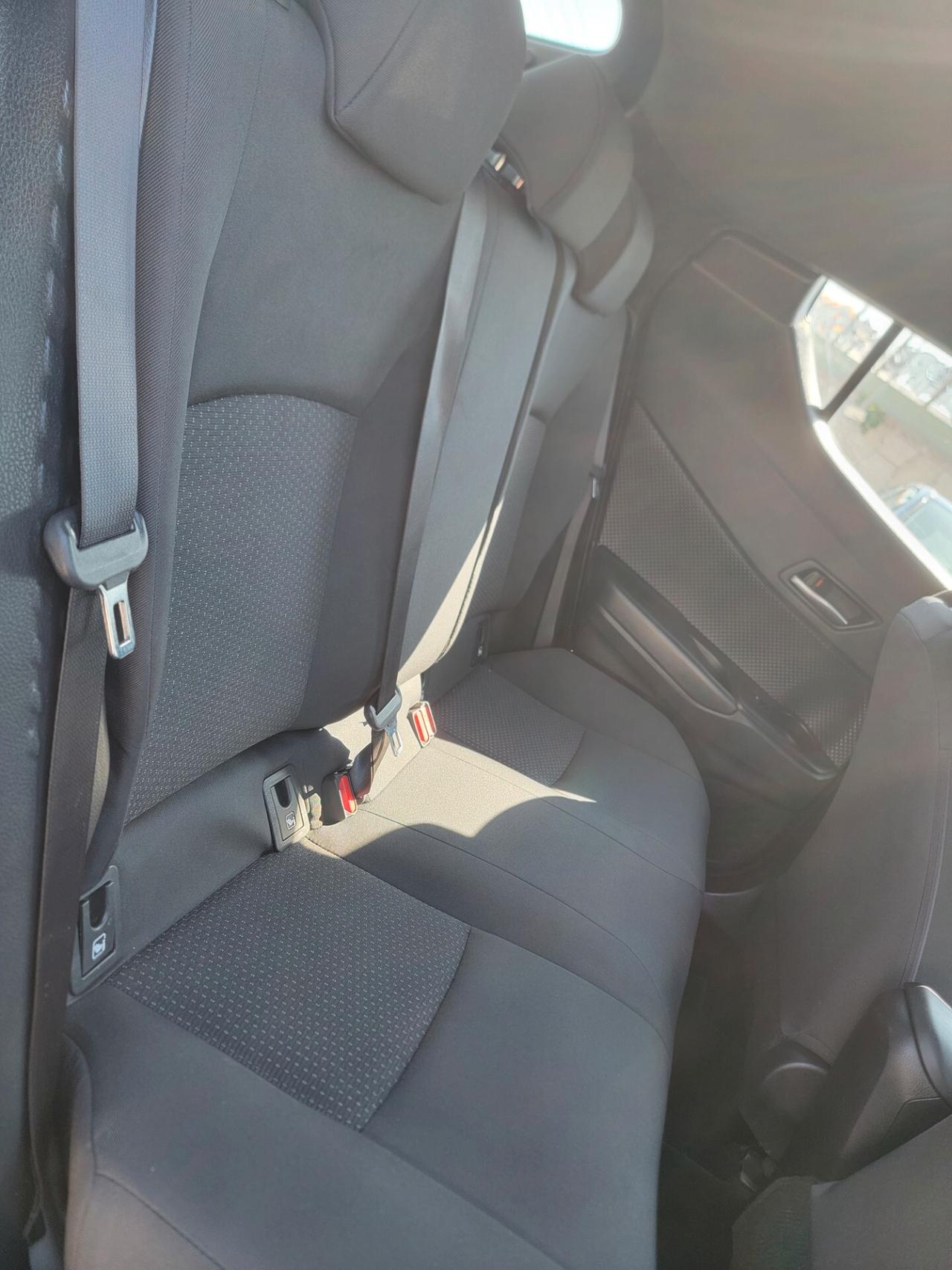 Toyota C-HR 1.8 Hybrid E-CVT Business