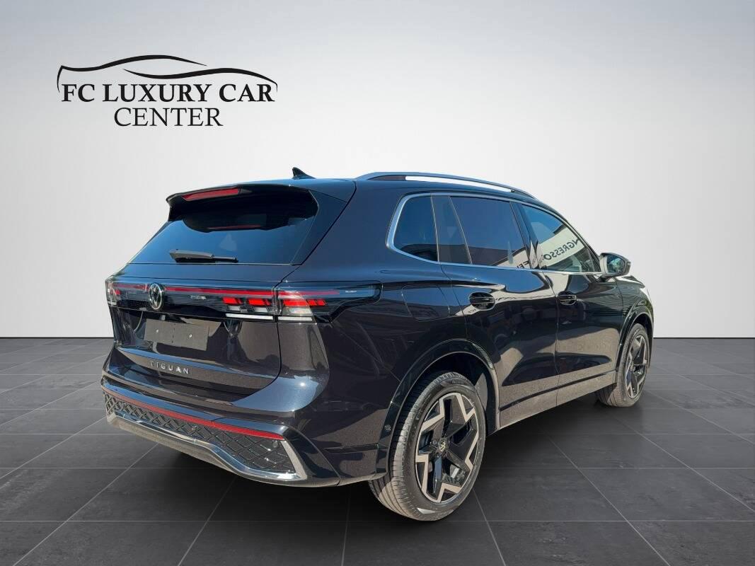 Volkswagen Tiguan 2.0 tdi R-Line 150cv TUA A 734 MENSILE