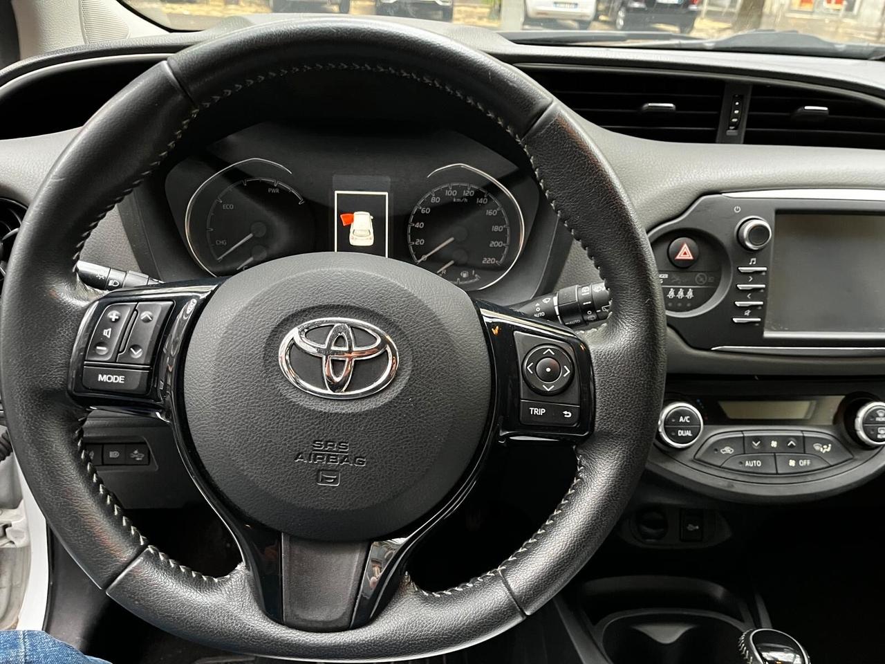 Toyota Yaris 1.5 Hybrid 5 porte Active