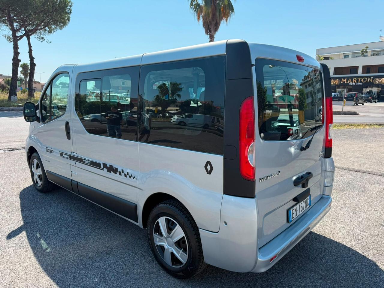 RENAULT TRAFIC 2.0DCi 115CV 9POSTI