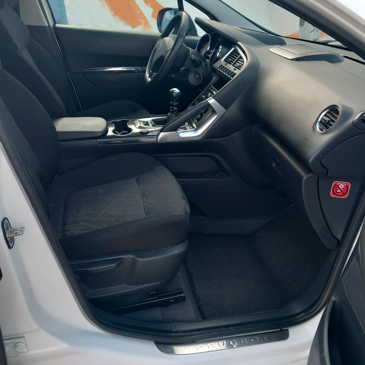 Peugeot 3008 2.0 HDi 110CV Business