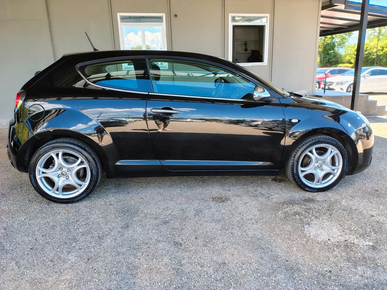 Alfa Romeo MiTo 1.3 JTDm-2 95 CV S&S Distinctive Sport Pack