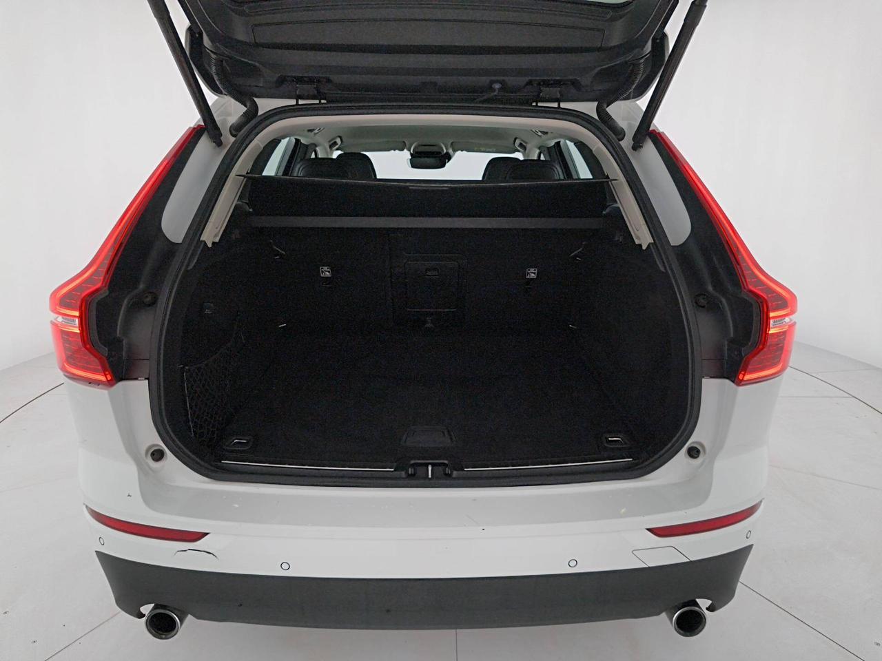 Volvo XC60 2.0 b4 Business Plus awd