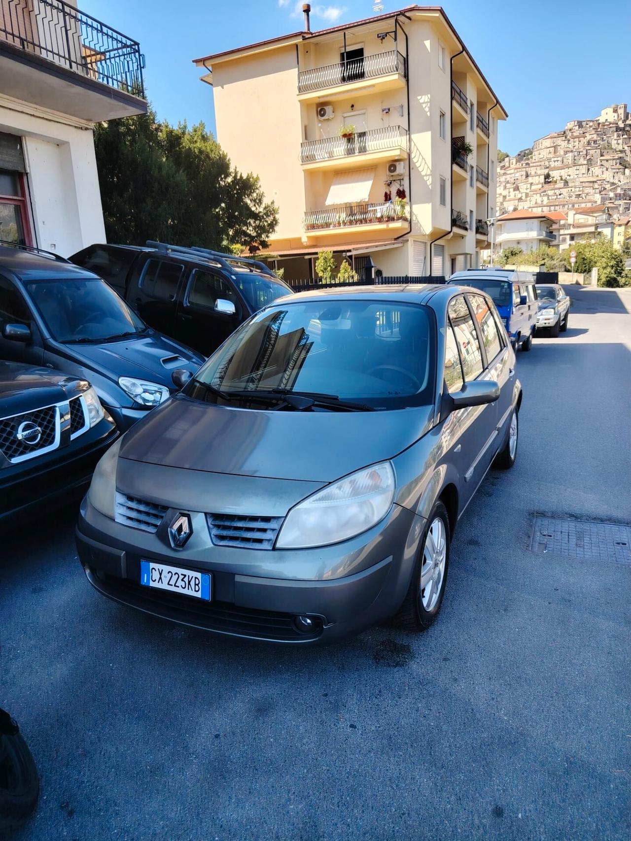 Renault Scenic Scénic 1.9 dCi/120CV Confort Authentique