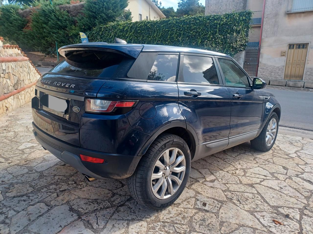 LAND ROVER RANGE ROVER EVOQUE 2.0 PURE 4WD PREZZO TRATTABILE