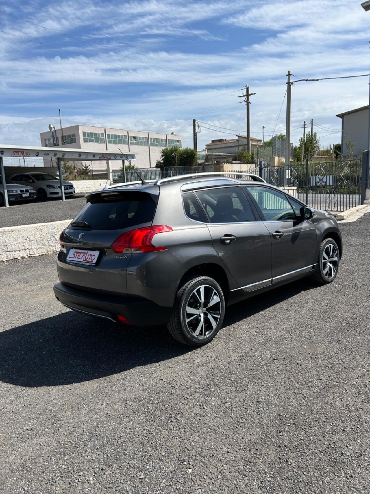 Peugeot 2008 BlueHDi 100 Allure