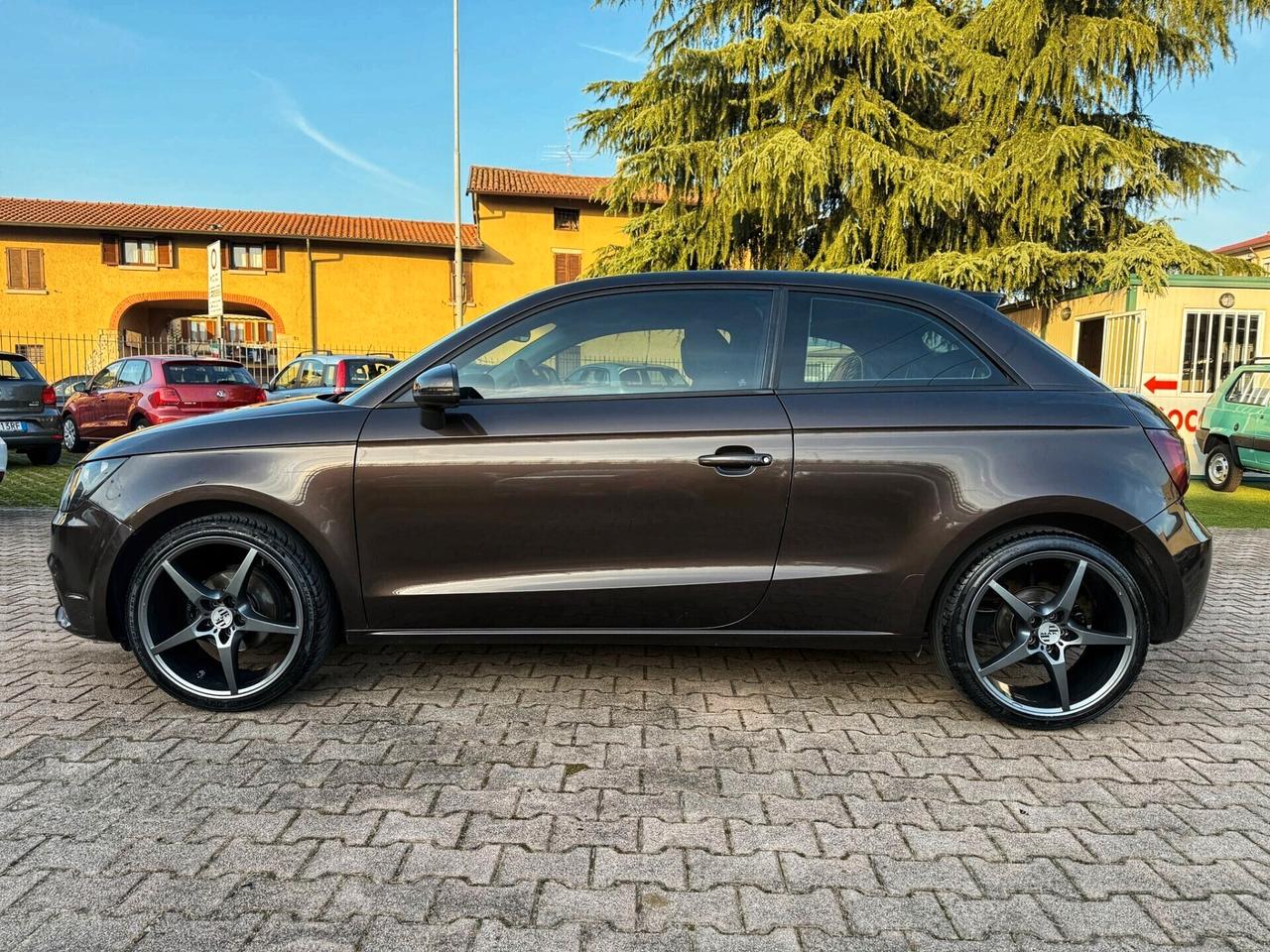 Audi A1 1.2 TFSI S line NAVIGA CRUISE SENSORI PDC