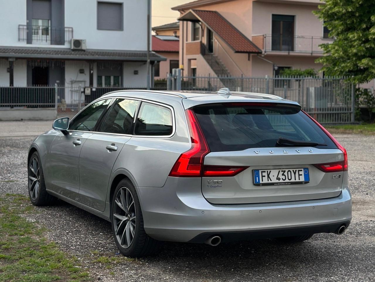Volvo V90 D4 AWD Geartronic R-design