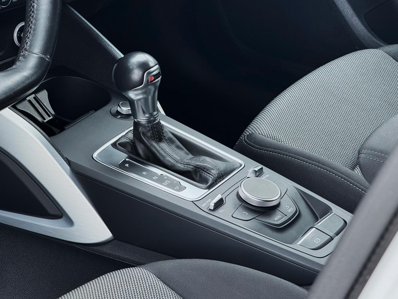 Audi Q2 30 TDI S line S-tronic 116CV MY20 MATRIX