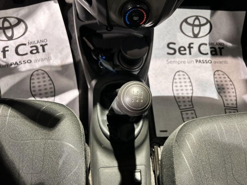 Toyota Yaris Yaris 1.0 5 porte Now