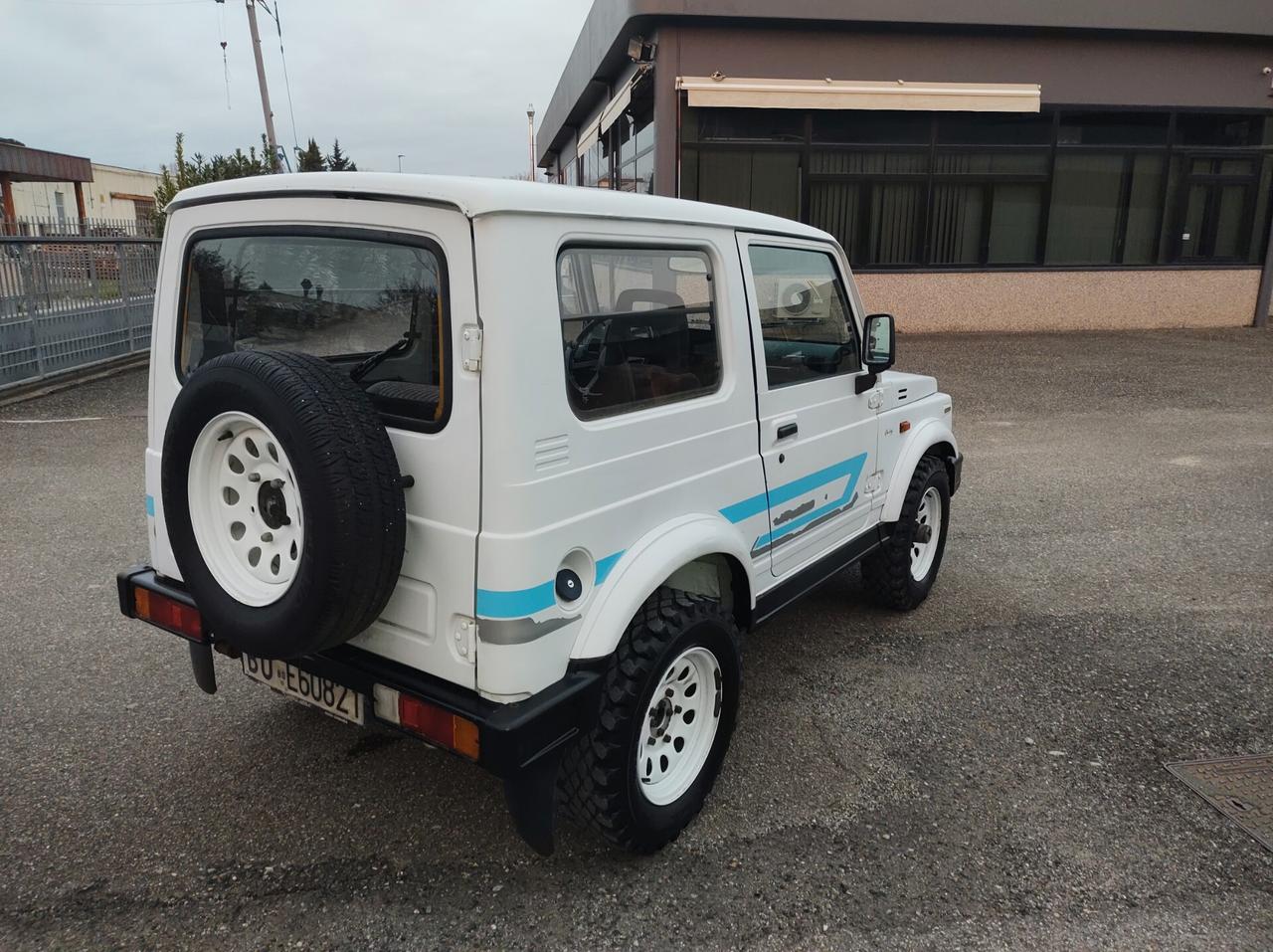 Suzuki SJ Samurai SJ413 Berlina TA De Luxe