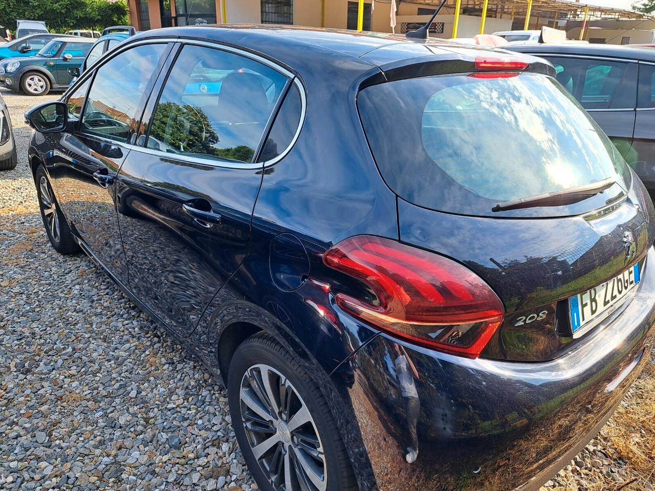 Peugeot 208 PureTech 82 5 porte Allure