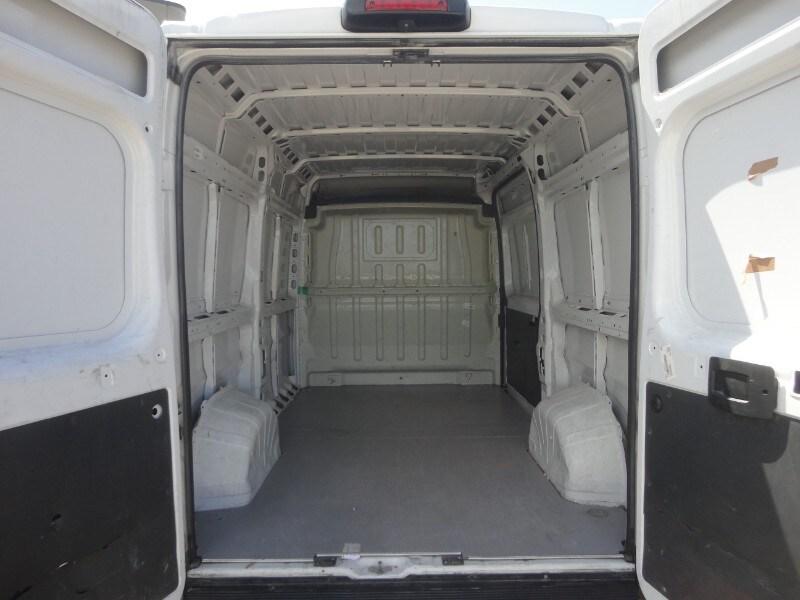 FIAT Ducato (4ª serie) Ducato 33 2.2 Mjt 140CV...