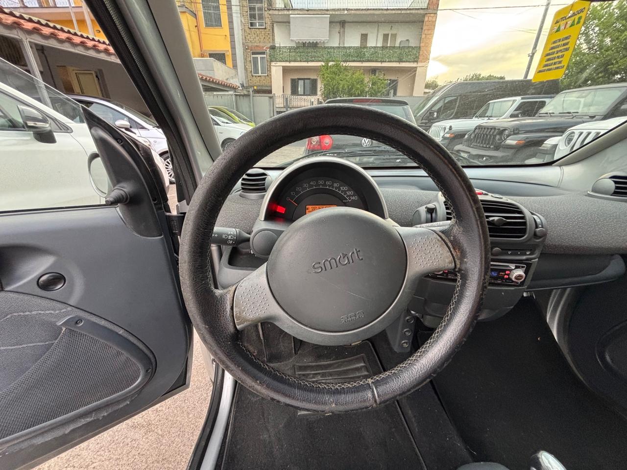 Smart ForTwo 700 coupé pure (37 kW)