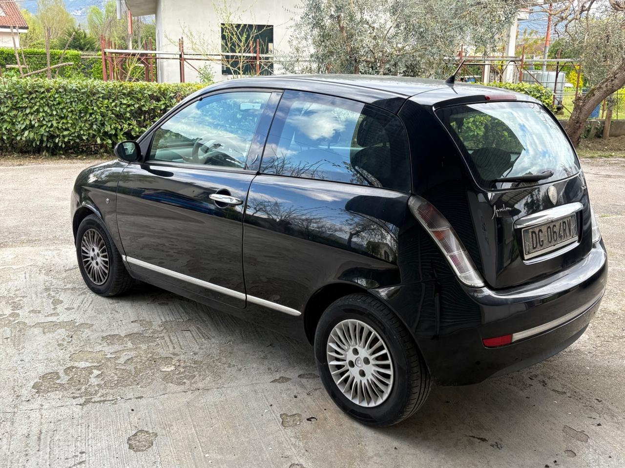 Lancia Ypsilon 1.3 MJT 90 CV Oro Giallo