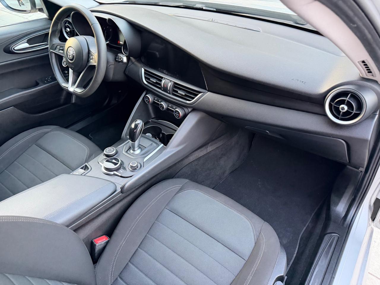 Alfa Romeo Giulia 2.2 Turbodiesel 150 CV AT8 Business