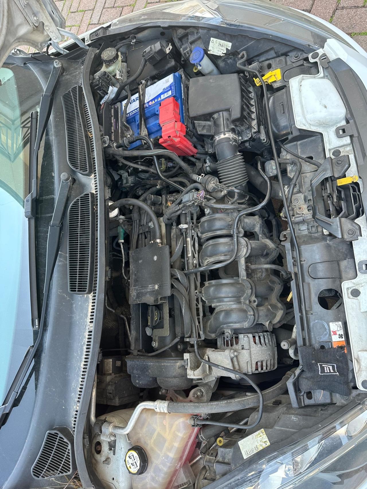 Ford Fiesta 1.4 16V 5p. Bz.- GPL Titanium Bs.