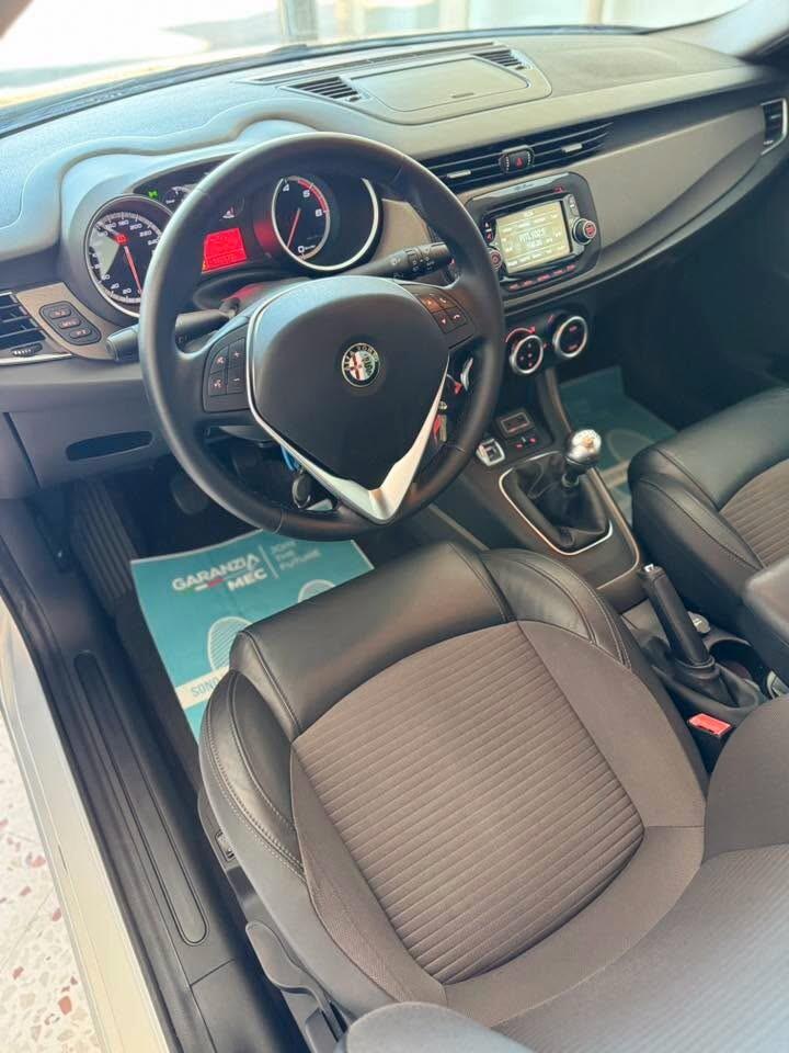 Alfa Romeo Giulietta 1.6 JTDm-2 105 CV Exclusive