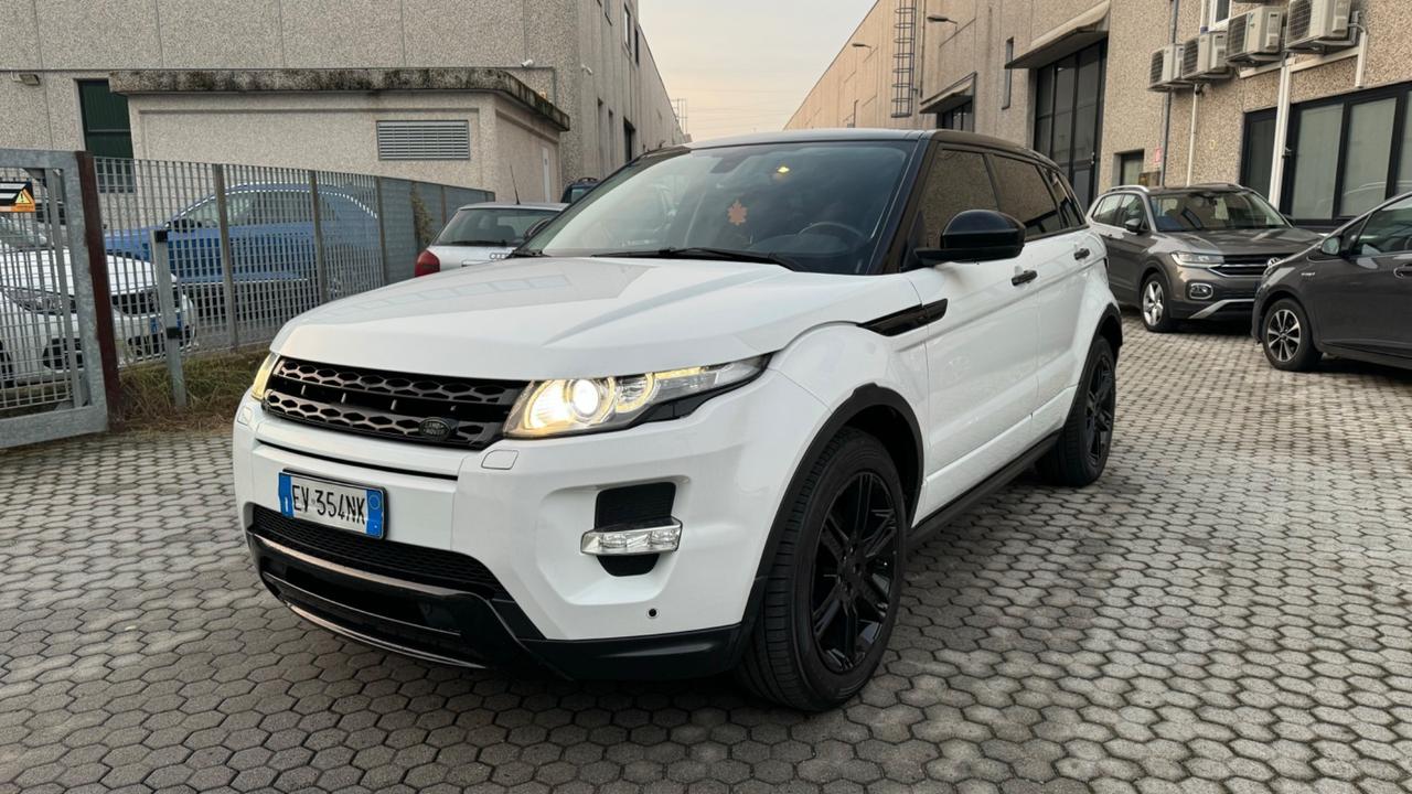 Land Rover Range Rover Evoque Range Rover Evoque 2.2 TD4 5P Pure Tech Pack Launch