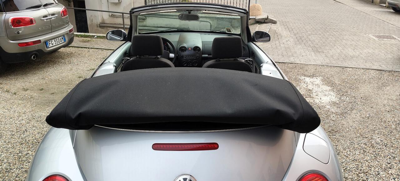 Volkswagen New Beetle 1.9 TDI 101CV Cabrio